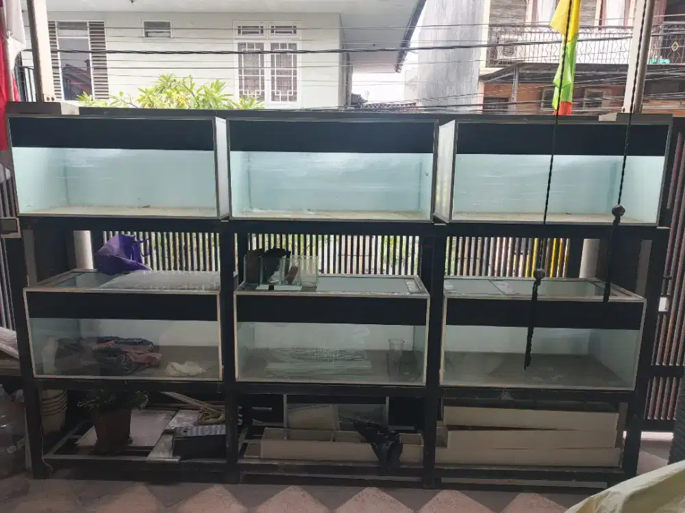 dijual aquarium bekas