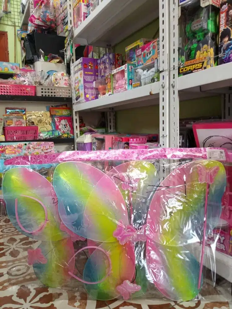 mainan anak sayap kupu-kupuu