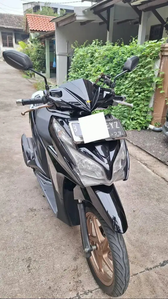 DIJUAL HONDA VARIO 125 PGM-FI KZR 2013 – PAJAK AKTIF, BPKB ADA