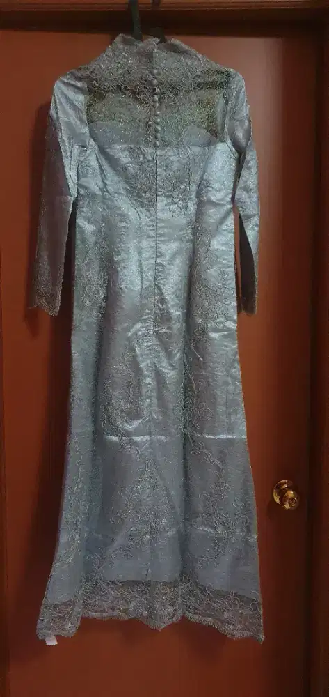 Di jual Dreas pesta