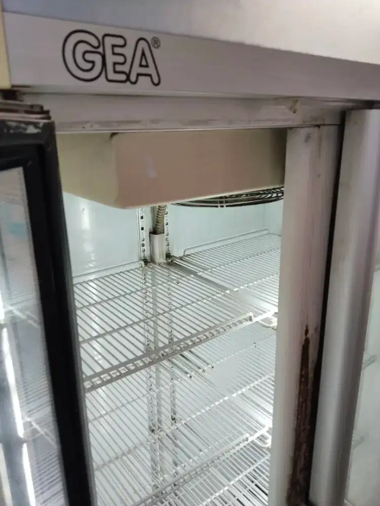 Showcase GEA Bekas Pemakaian Jual Sayur