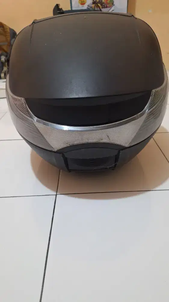 Box belakang motor shad sh33