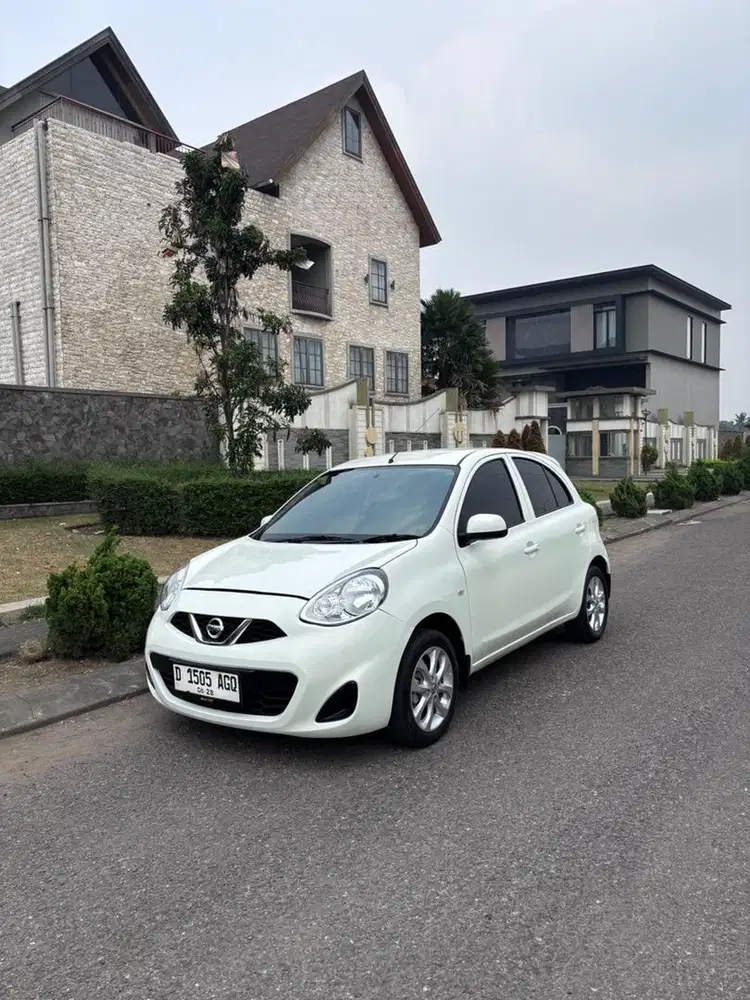 Nissan March 2017 Manual
