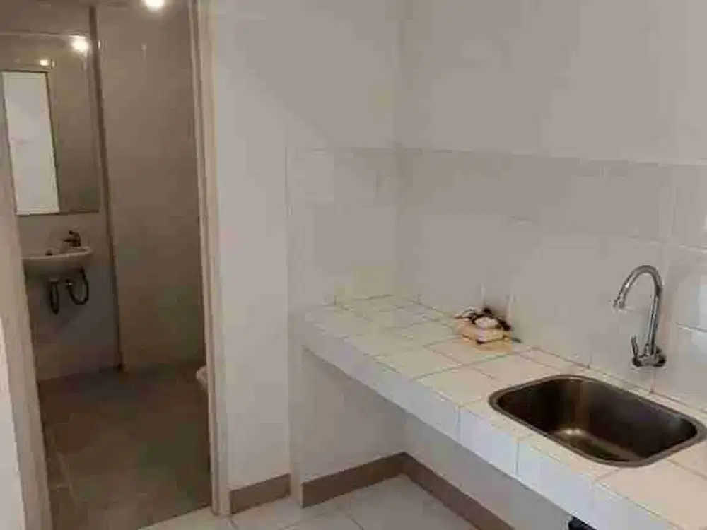 2bedroom kosongan tanpa AC lantai middle