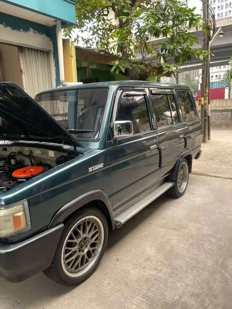 Toyota Kijang Innova 1994 Bensin