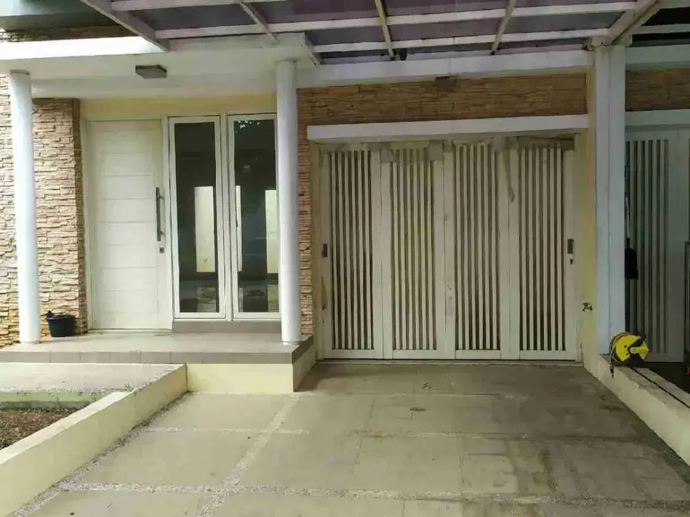 Rumah disewakan di cluster Asera One West Harapan Indah 2 Bekasi