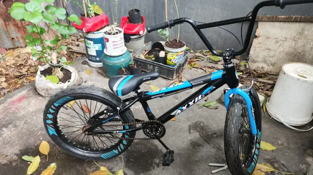 Sepeda bmx axxil bekas