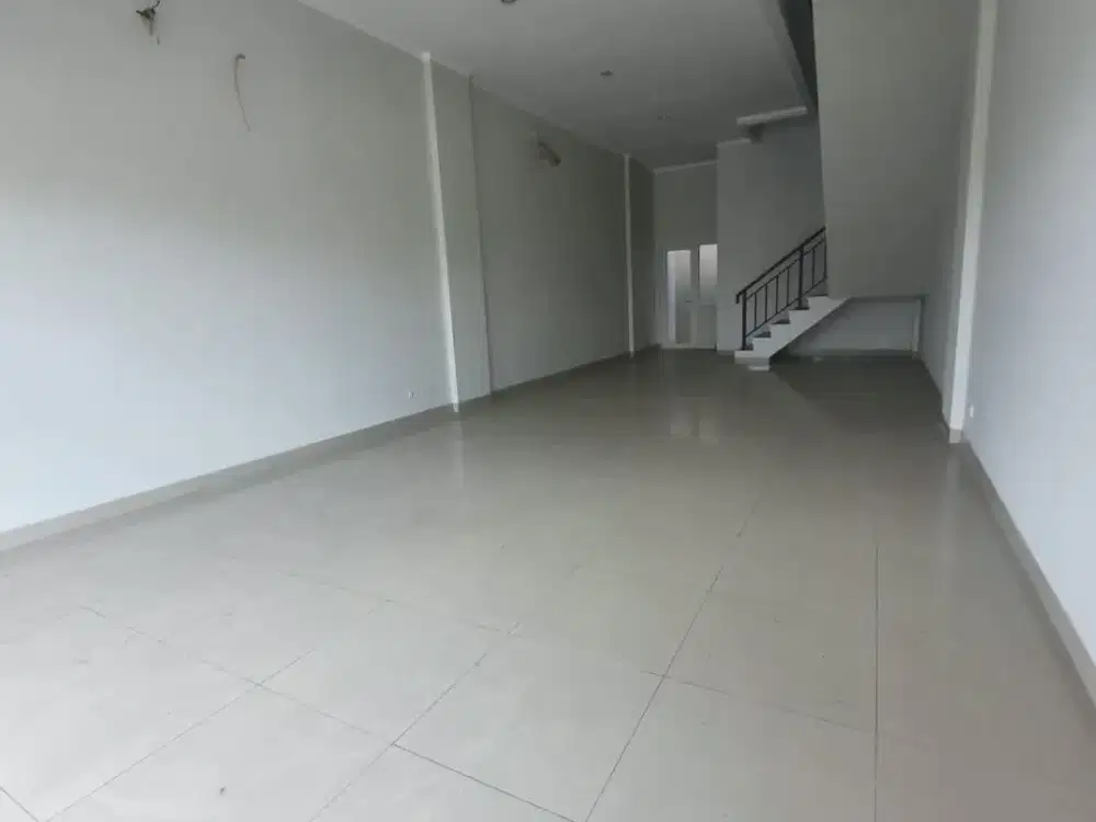 DISEWAKAN RUKO 3 LANTAI BURGUNDY SUMMARECON BEKASI – LT 80 m², LB 239 m², Rp120 JUTA/TAHUN