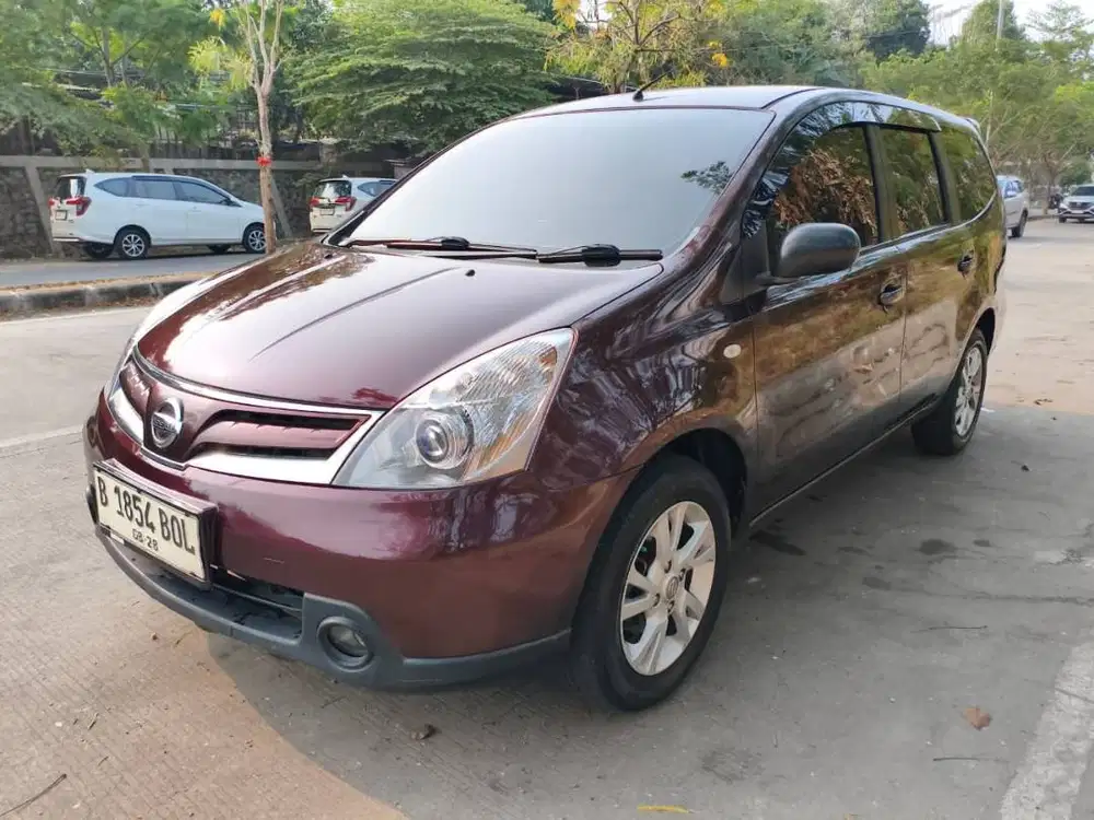 FS Nissan Grand Livina SV 2011