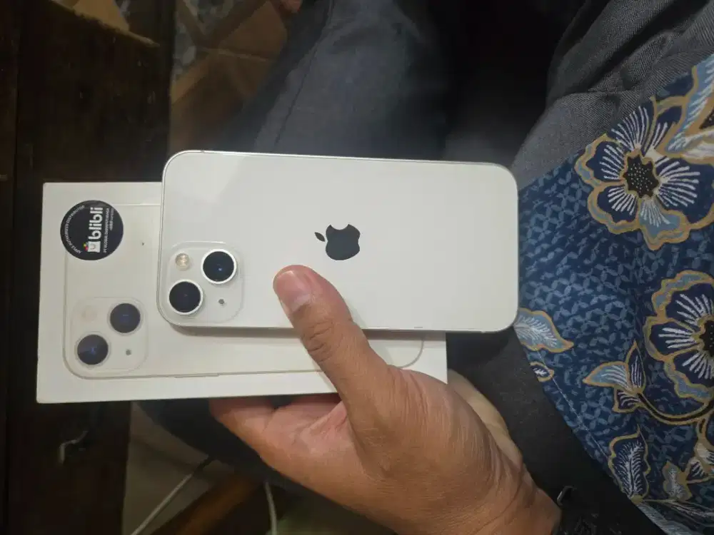 Iphone 13 128 resmi batre 88 orian zemua like new bli bli SA/A bs TT