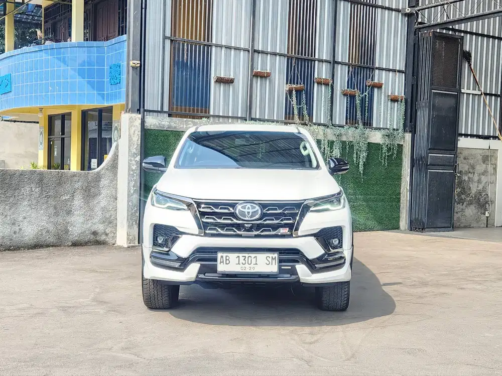 Fortuner GR 2.8 TAHUN 2023 LOW KM