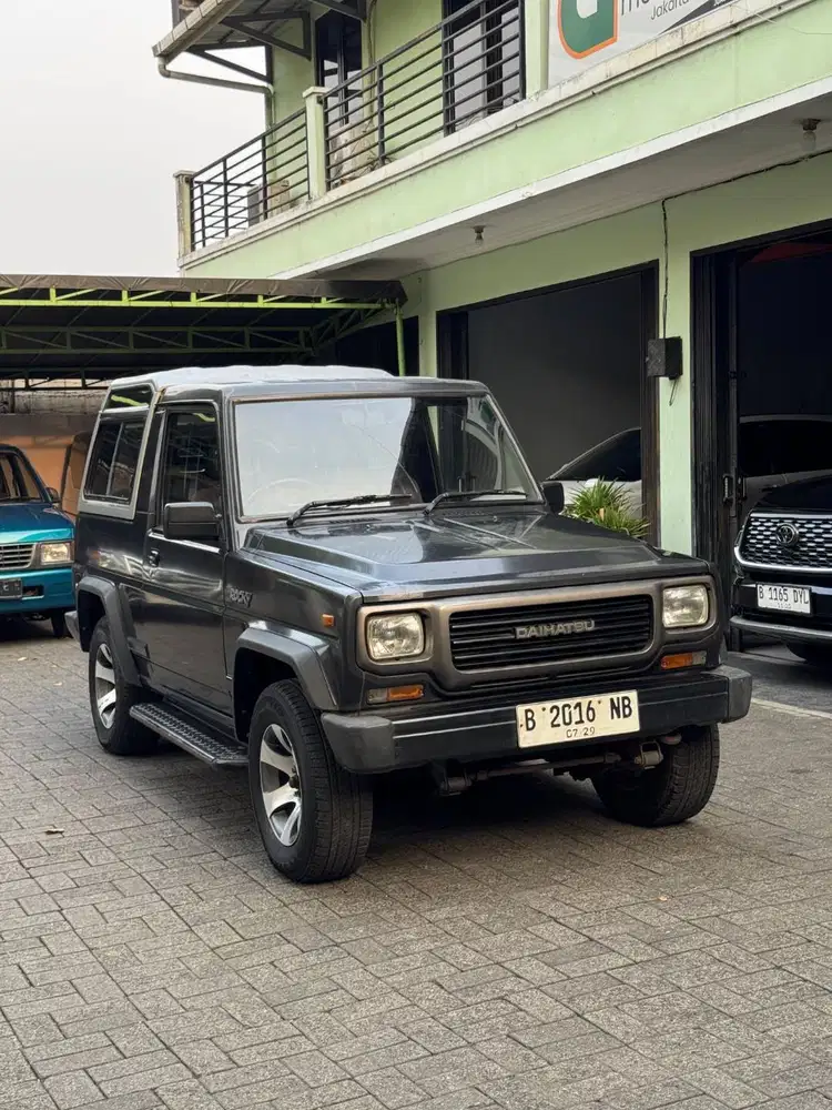 Jual Cash DAIHATSU TAFT ROCKY F75  Tahun 1994 4×4