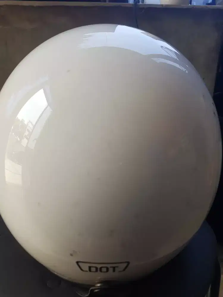 Helm Zeus tak terpakai ukuran M