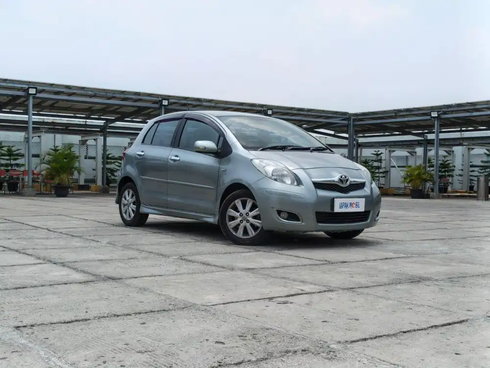 Toyota Yaris S Limited 1.5 Matic AT 2011 Silver KM 132RB
