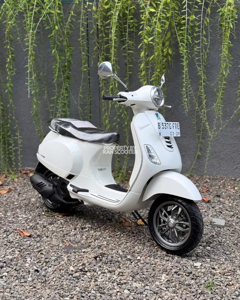 VESPA LX 125 iGET FACELIFT 2023 TERMURAH