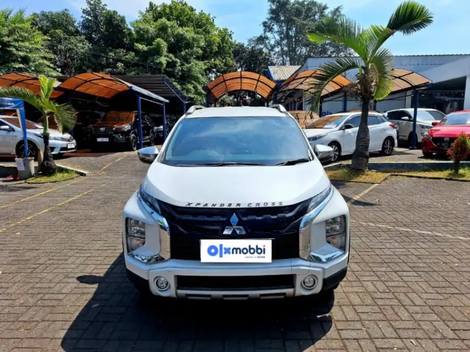 LOW DP - Mitsubishi Xpander 1.5 Cross Premium Package Bensin-AT 2022