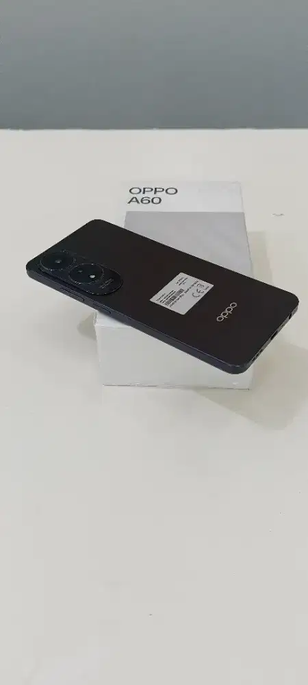 Oppo A60 8/128,seken seperti baru,no minus,,belum pernah bongkar,