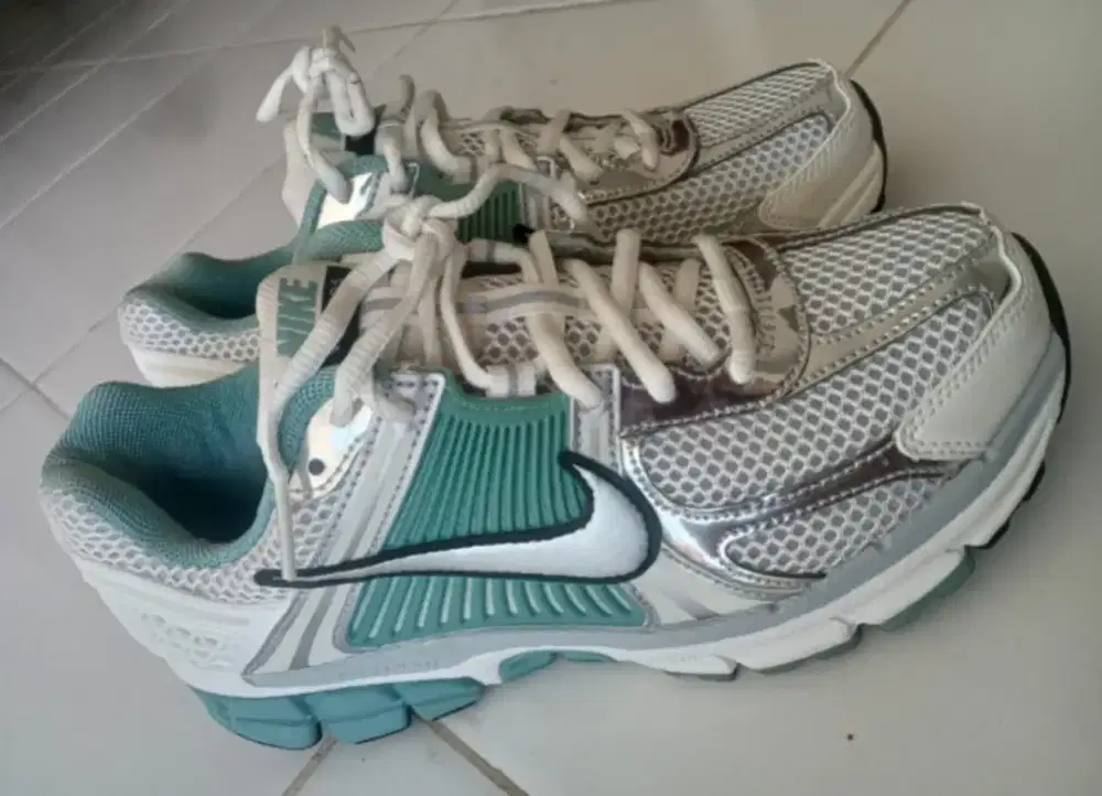 Nike zoom vomero 5
