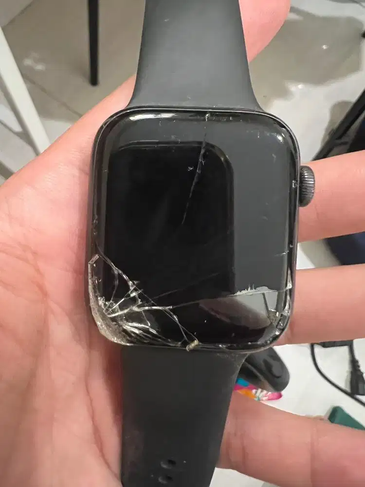 Jam tangan Apple watch se