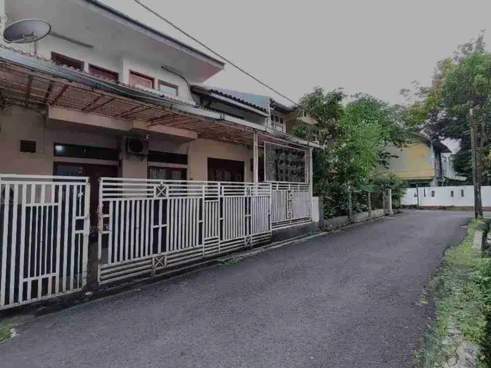 rumah 2lantai lokasi strategis harga menarik di turangga buahbatu bdg