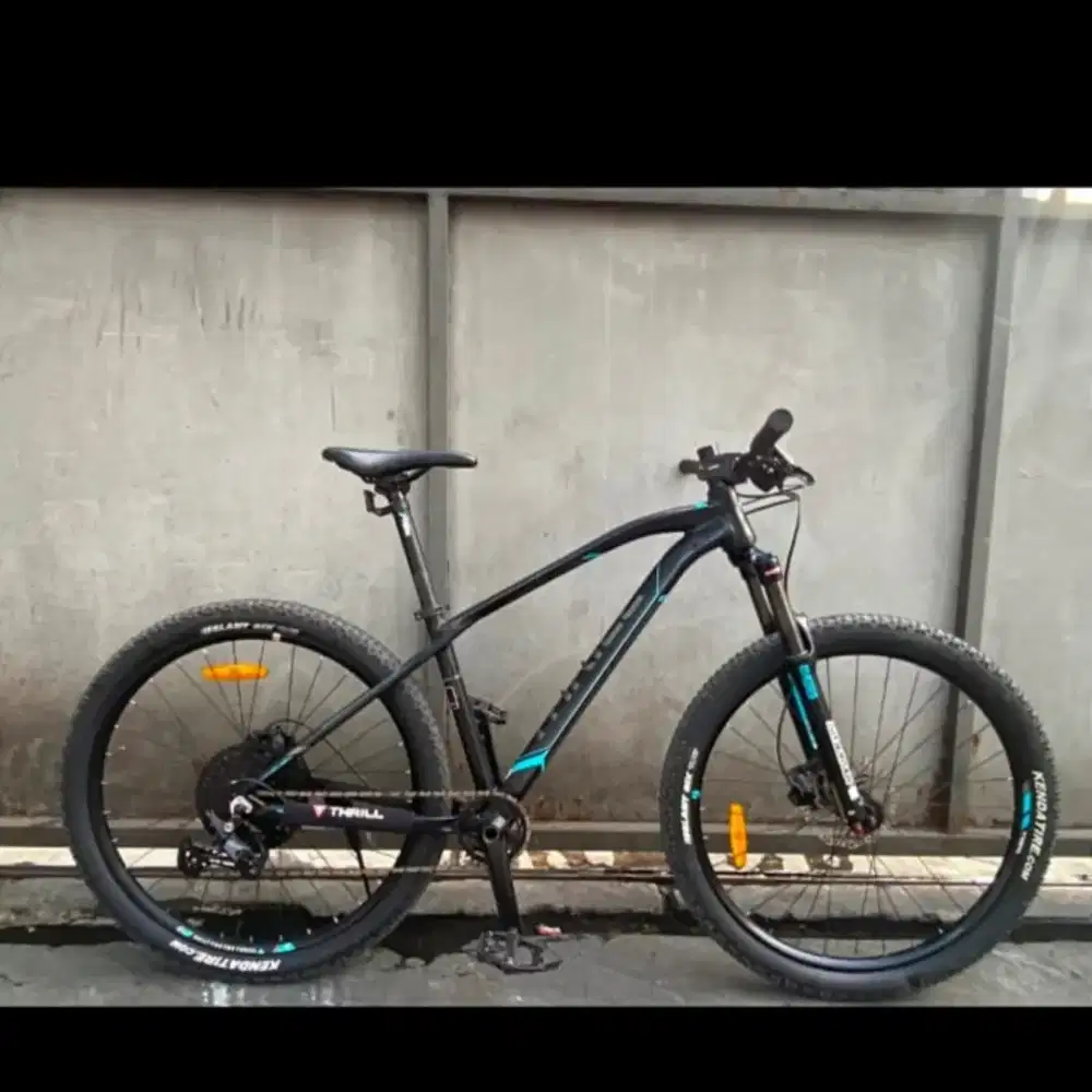 Sepeda thrill vanquish elite