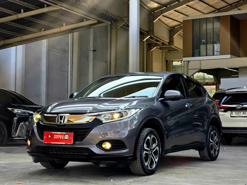 Honda HRV E AT 2021 Hitam