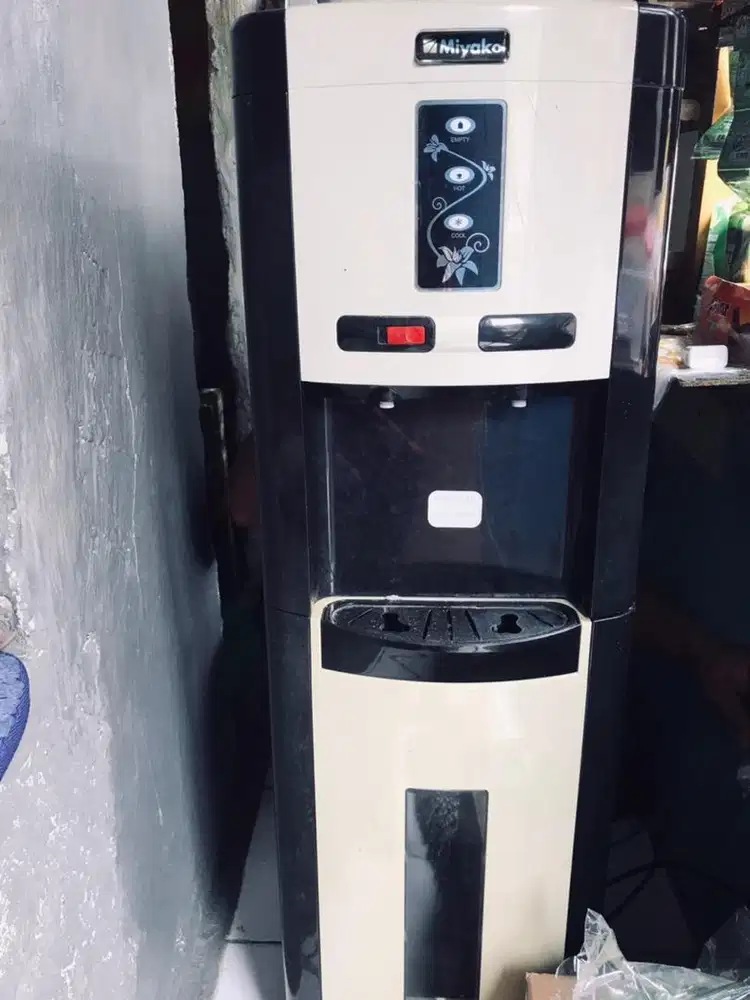 Dispenser Miyako