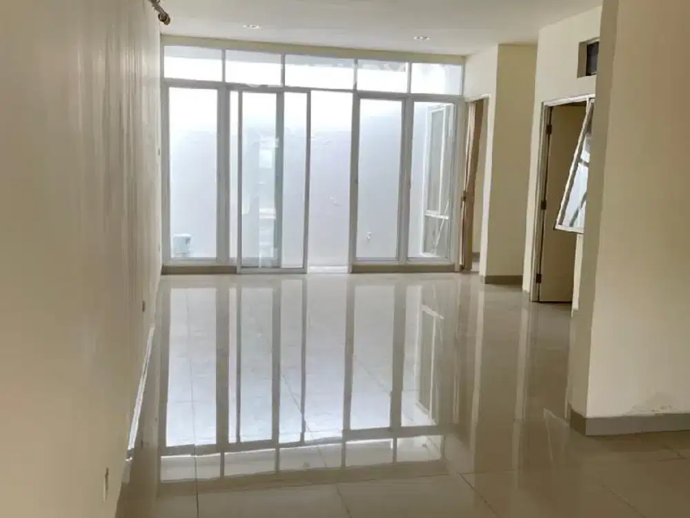 Rumah 2 Lantai Dengan 4 KT Dan 3 KM Di Harapan Indah SHM