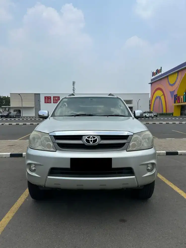 Toyota Fortuner 2007 LUX G A/T Bensin 100rb KM Silver