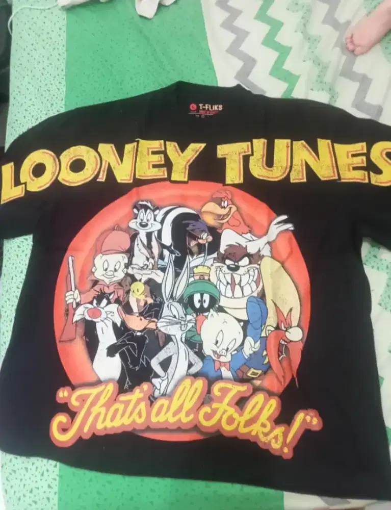 T-shirt looney tunes