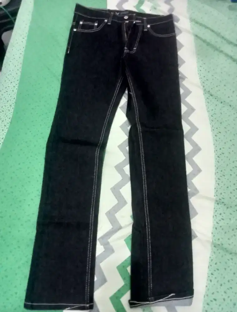 Celana jeans denim