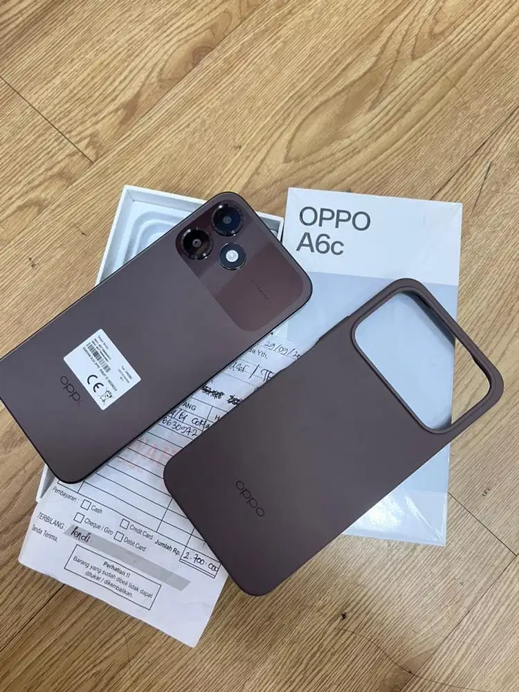 Oppo A6C 4/64 brown