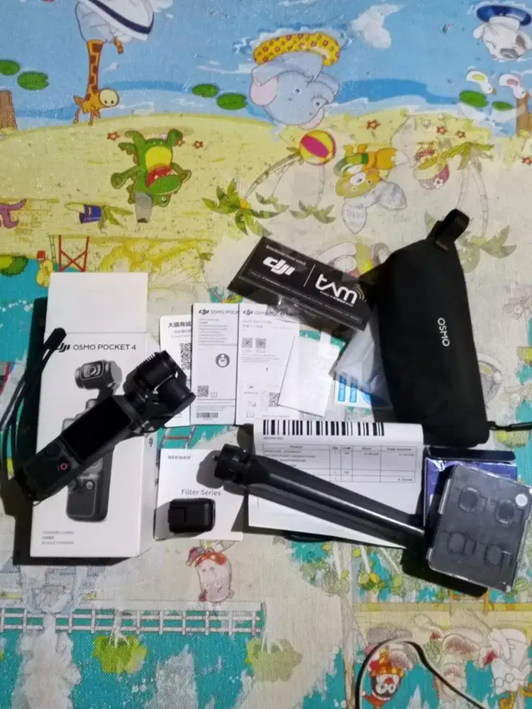 DJI OSMO POCKET 4 FREE AKSESORIS +BARU 2 BULAN
