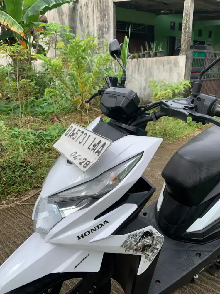 Dijual santai beat street 2018 pajak hidup