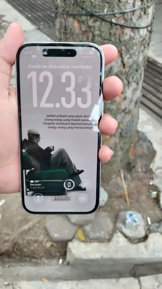 Iphone 15 128gb pink garansi ibox sampai 2027