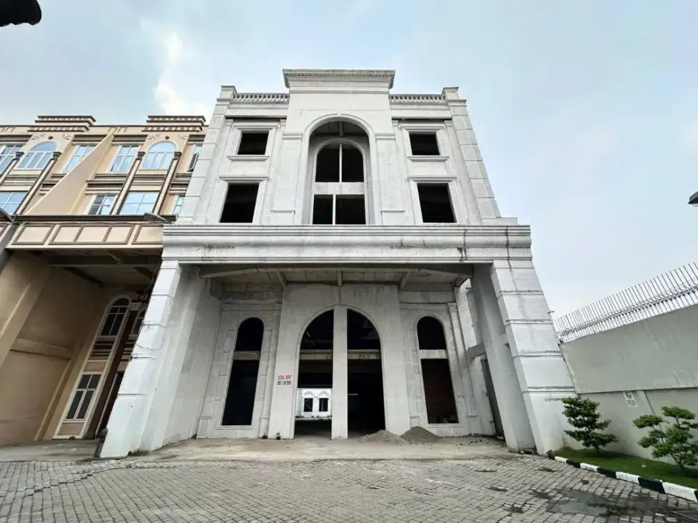 Dijual Villa Luas Sultan Komplek Jati Mas