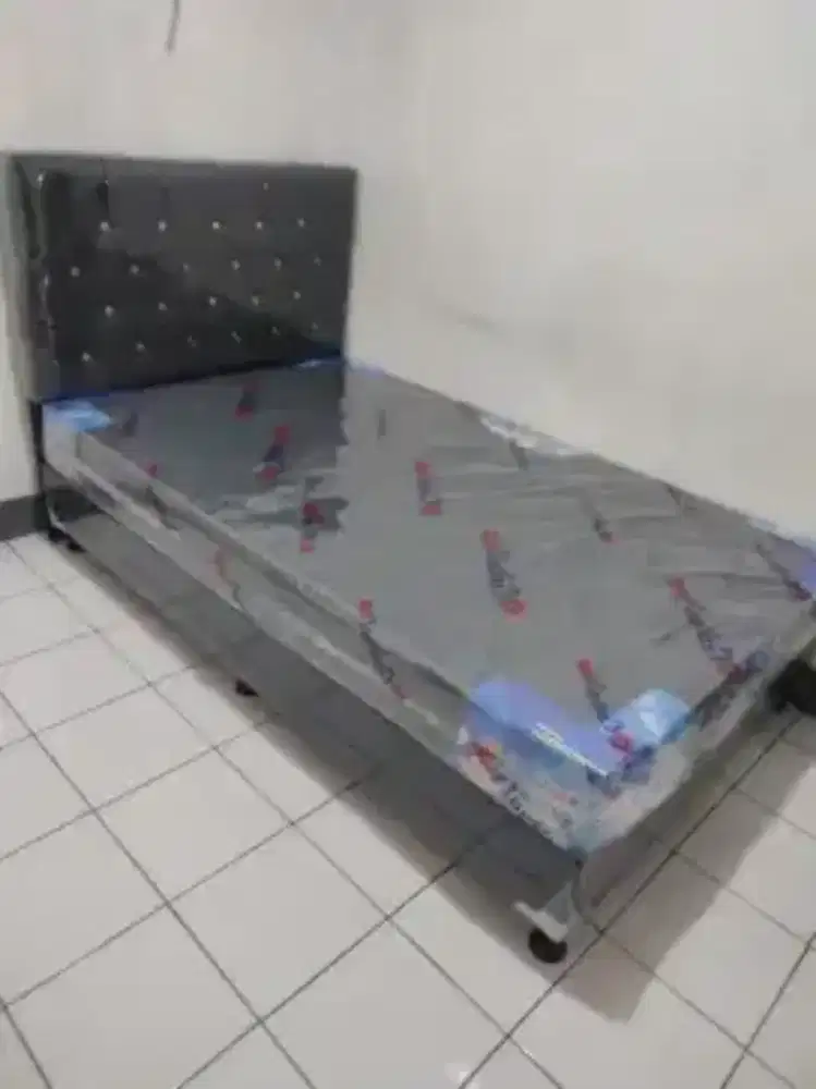 Ranjang + kasur