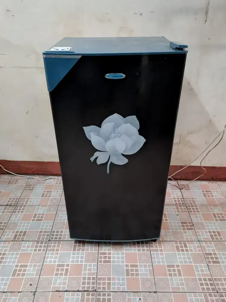 Jual kulkas 1 pintu pintu poltyron dingin beku