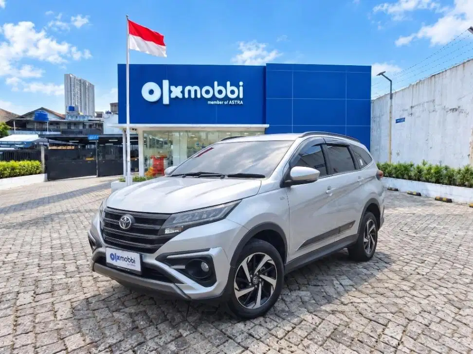 LOW DP Toyota Rush 1.5 GR Sport Bensin-AT 2022 RKM