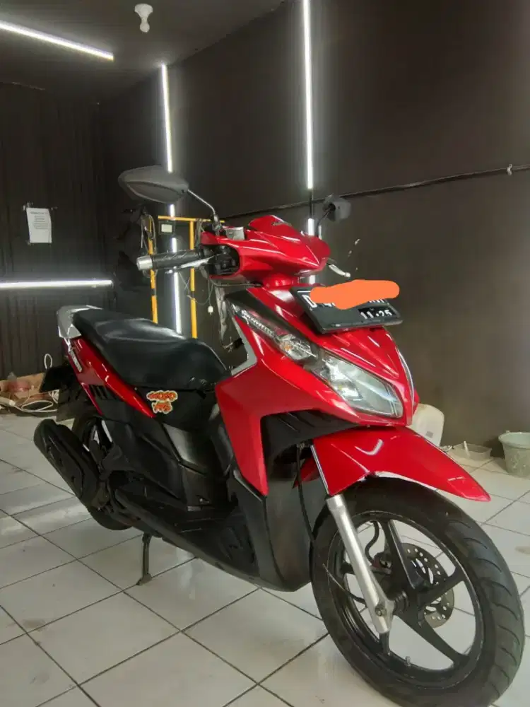 Jual motor honda vario tecno 2010