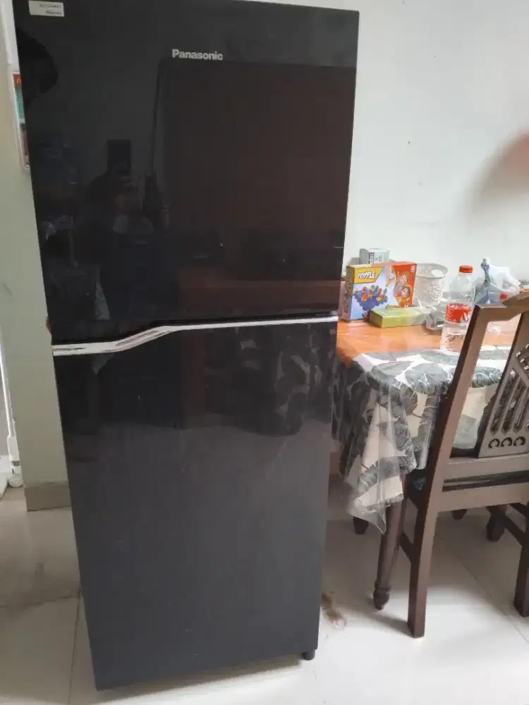 Kulkas panasonic type nr bb238g