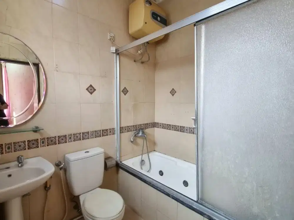 Rumah 2lt siap huni di cluster eksklusif Bukit Gading Mediterania - Kelapa Gading
