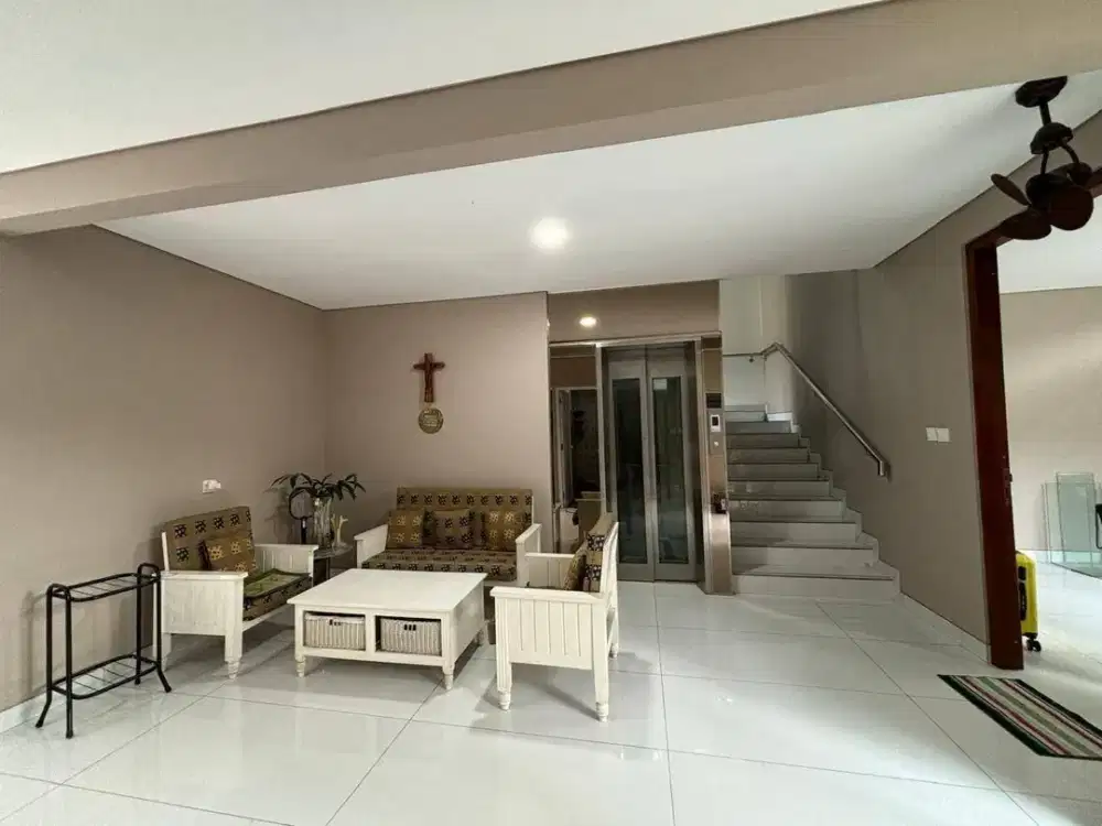 DIJUAL RUMAH MEWAH CLUSTER AMALFI GADING SERPONG