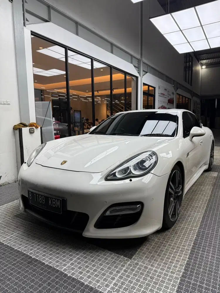 2012 Porsche Panamera Turbo S