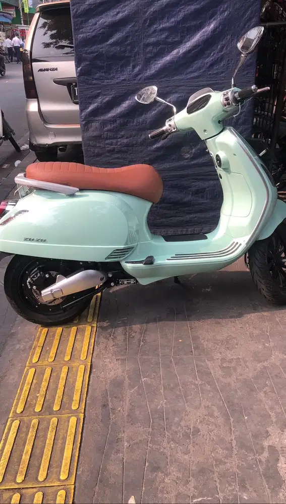 Motor listrik smoot zuzu warna mint - tanpa baterai