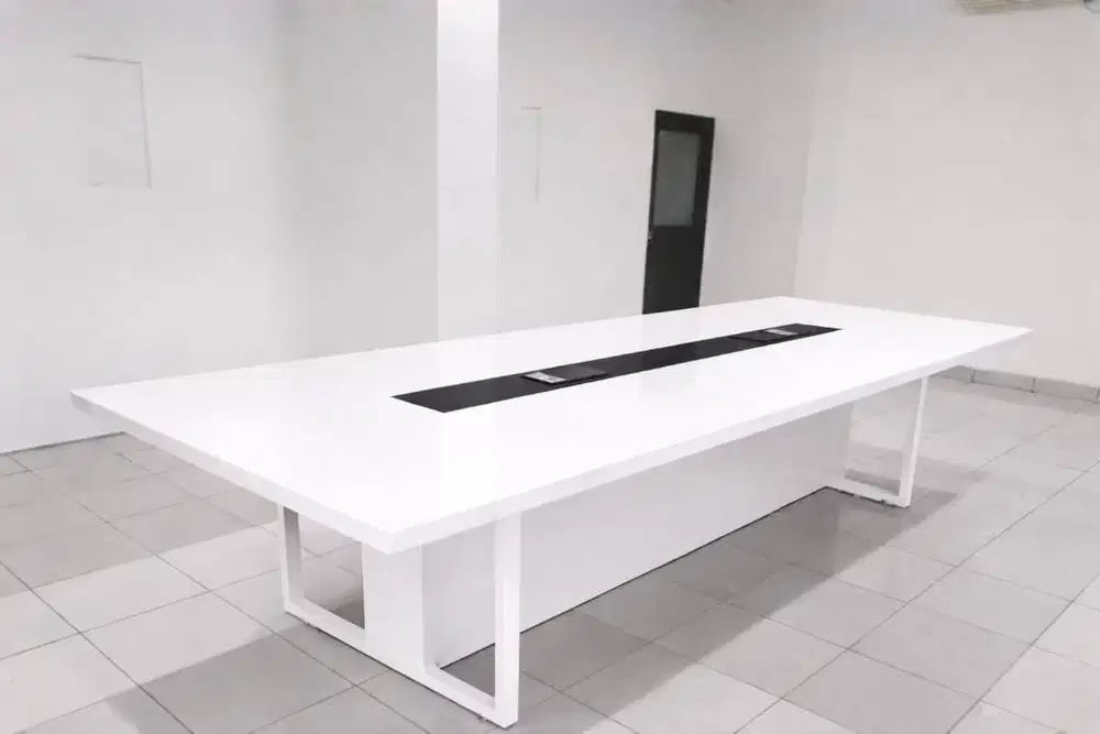Meja Meeting Custom Jakarta