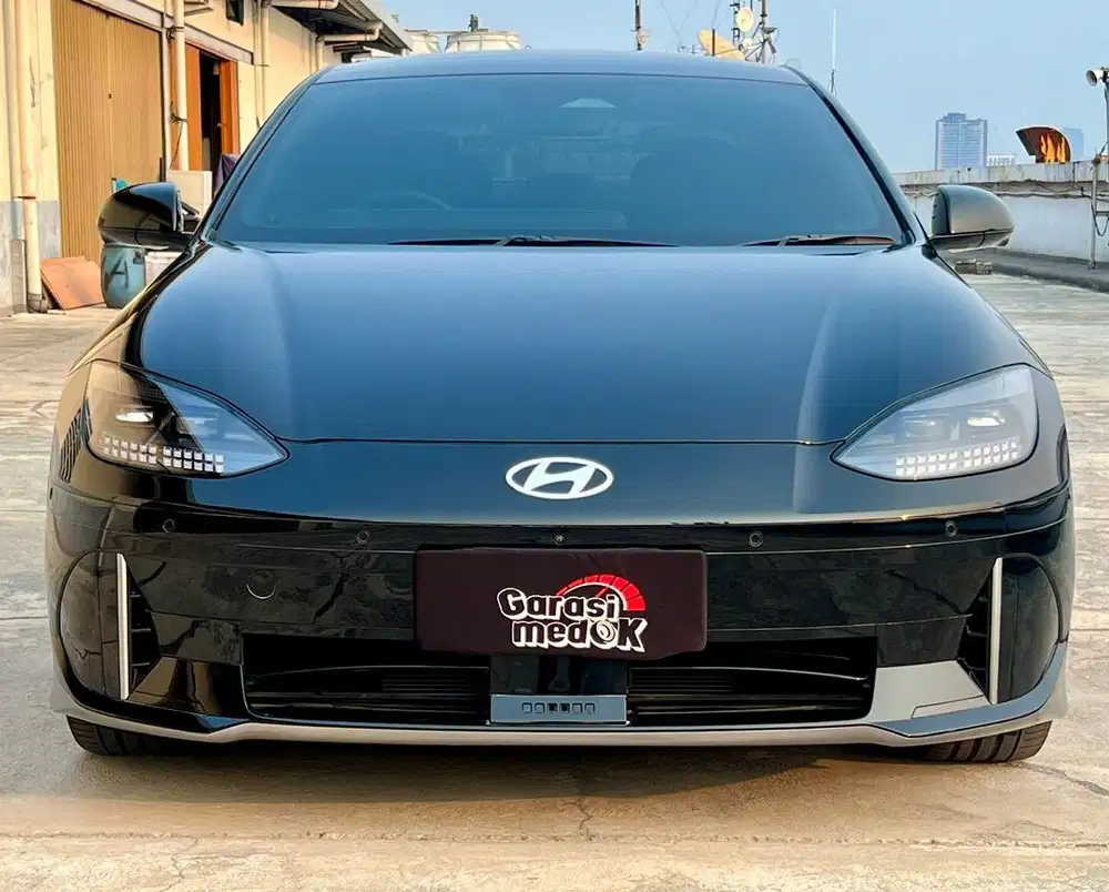 Hyundai Ioniq 6 Signature 2023 Antik Low KM Murah Bekas EV Listrik Top