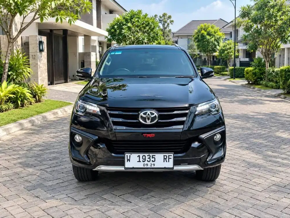 TOYOTA FORTUNER VRZ TRD DISEL MATIC 2019 KICK SENSOR KILOMTER 49 RIBU