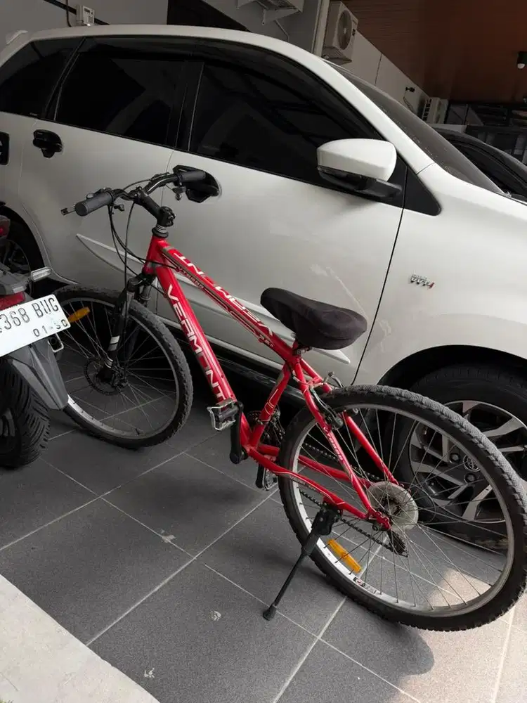 Dijual sepeda gunung like new pemakaian pribadi