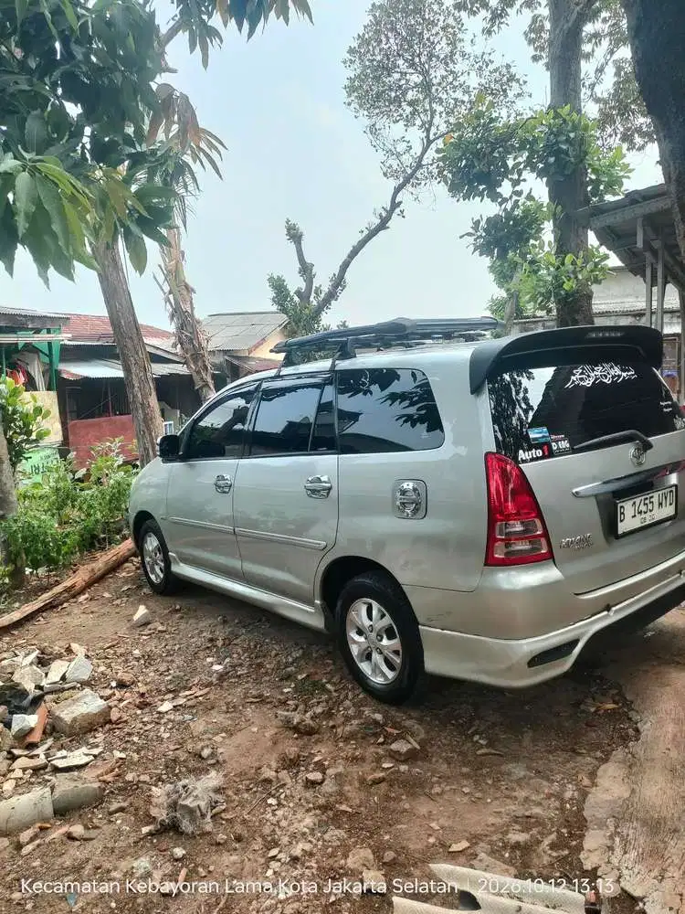 Toyota Kijang Innova 2006 Bensin